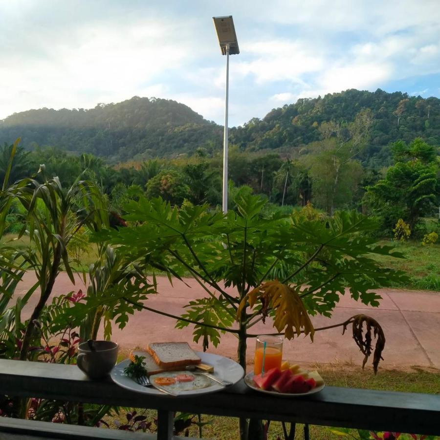 Mada Lanta Mai Keaw Hotel Koh Lanta Exterior photo