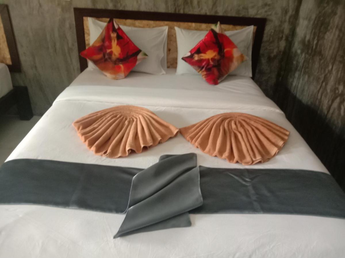 Mada Lanta Mai Keaw Hotel Koh Lanta Exterior photo