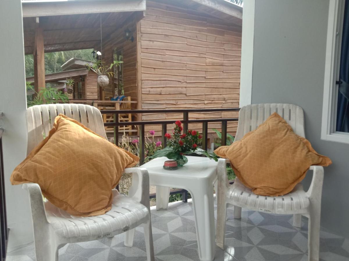 Mada Lanta Mai Keaw Hotel Koh Lanta Exterior photo